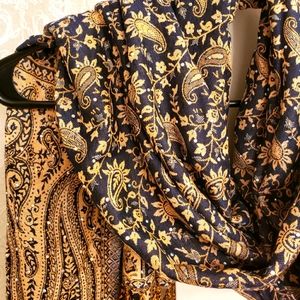 PASHMINA 100% Cashmere gold print scarf